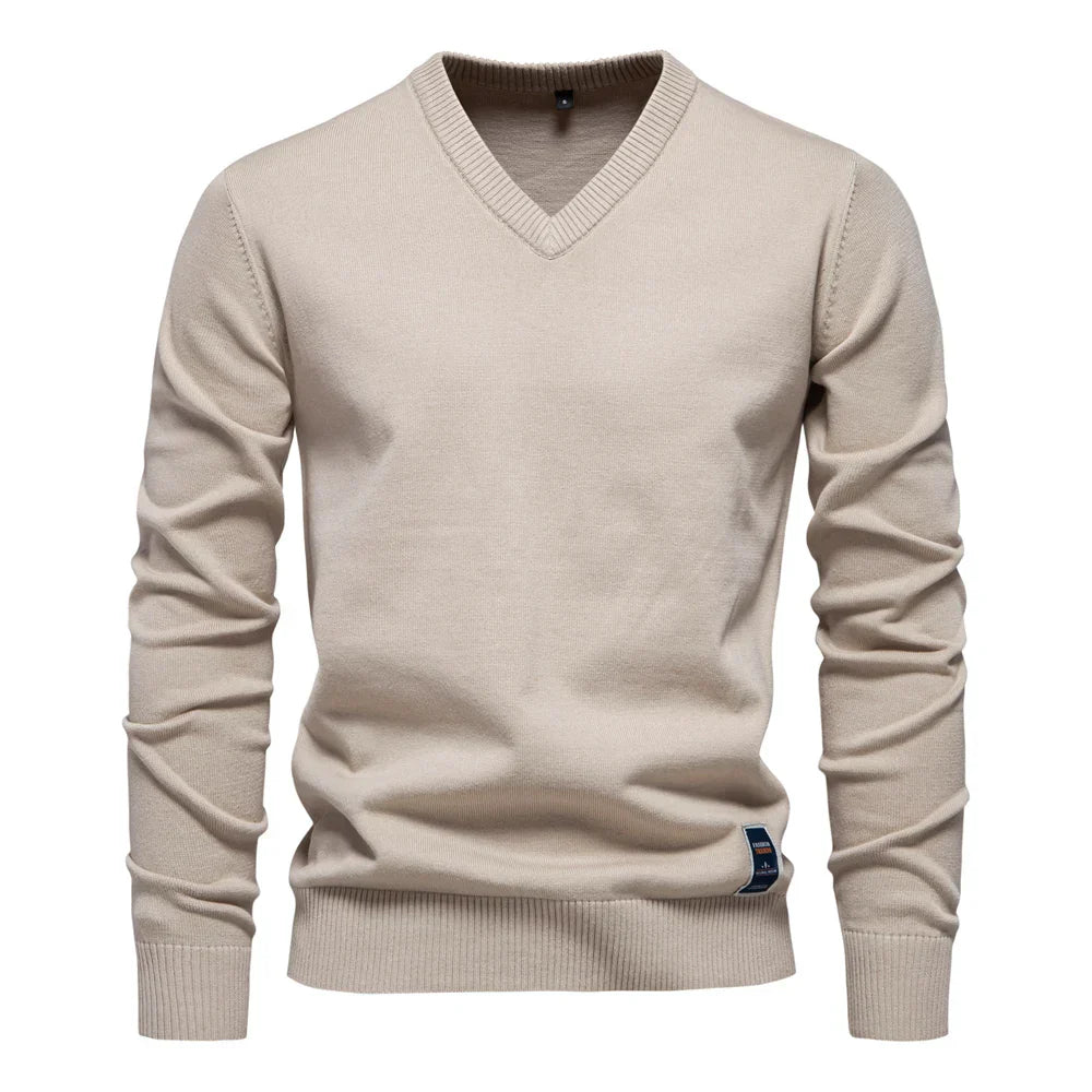 Klassischer Merino‑V‑Ausschnitt